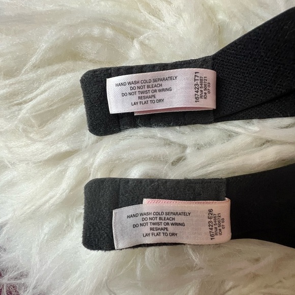 Victoria's Secret Black Lace Bra Intimates - Picture 6 of 8